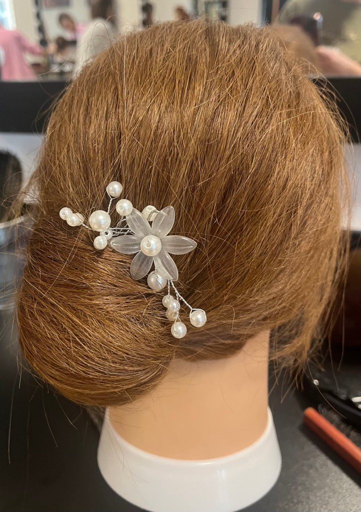 Společenský drdol – ukázka účesu